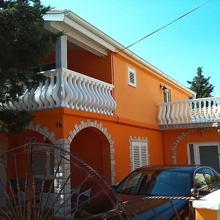 Apartments Batarilo Gornji Karin Buitenkant foto