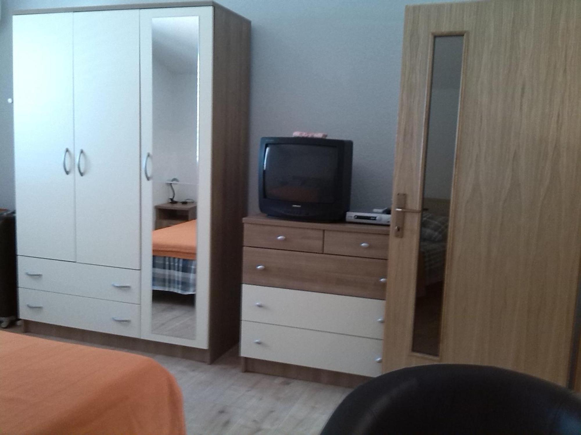 Apartments Batarilo Gornji Karin Kamer foto