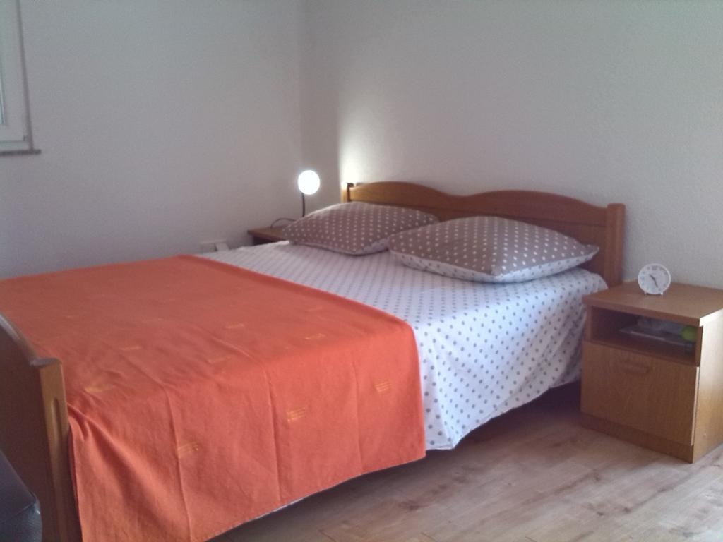 Apartments Batarilo Gornji Karin Kamer foto